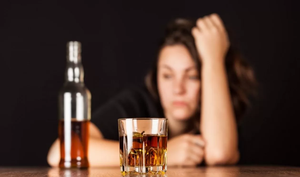 Alcoolismo: O Que É, Como Afeta o Corpo, Causas, Sintomas, Tratamento, Consequências e Formas de Prevenção