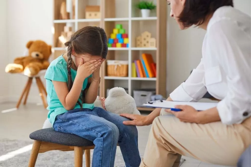Desvendando a Terapia Cognitivo-Comportamental: Um Guia Completo para Entendimento e Aplicação