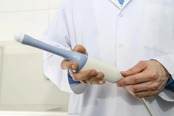 Ultrassonografia Transvaginal: O Que É, Para Que Serve e Como É Feita