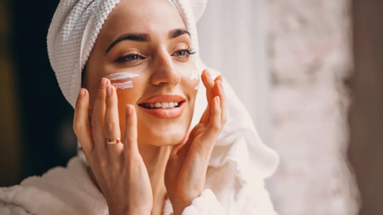Skincare: o que é e como fazer (passo a passo)
